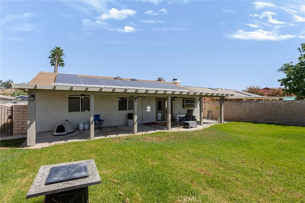 7554 Willow Way Highland, CA 92346