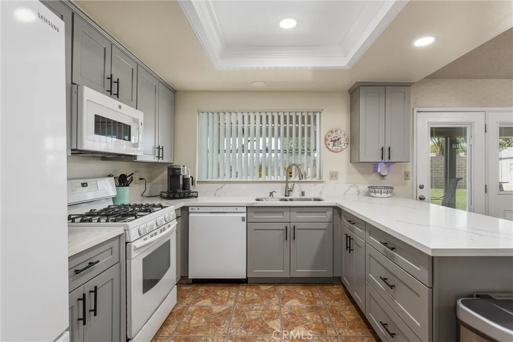7554 Willow Way Highland, CA 92346