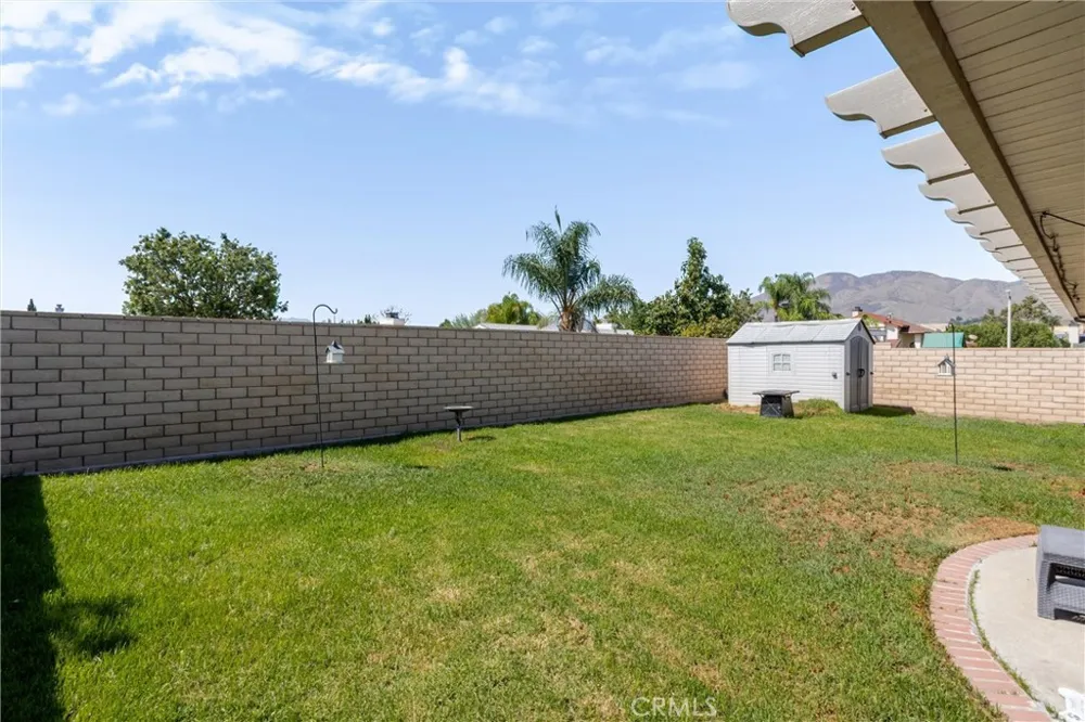 7554 Willow Way Highland, CA 92346