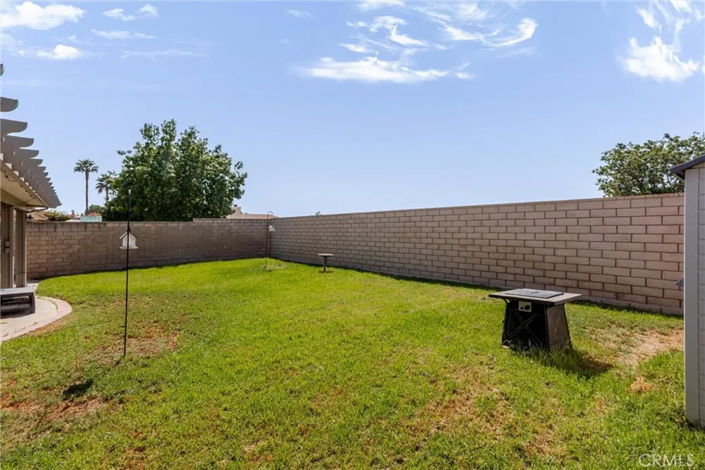 7554 Willow Way Highland, CA 92346