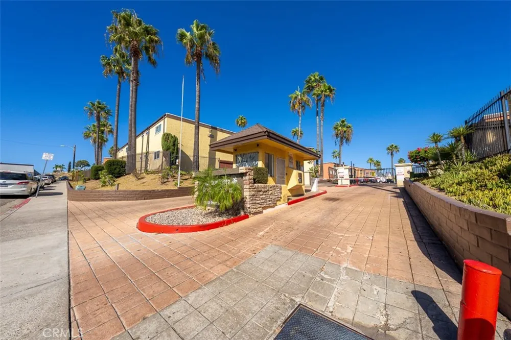 1605 Pentecost San Diego, CA 92105
