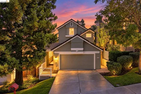 1637 Clear Creek Place