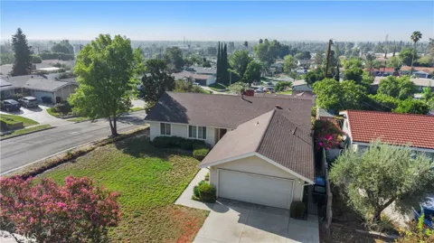 16602 Barneston