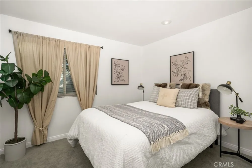49 Summerfield #99 Irvine, CA 92614