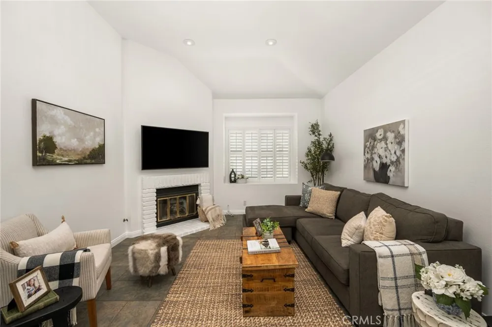 49 Summerfield #99 Irvine, CA 92614