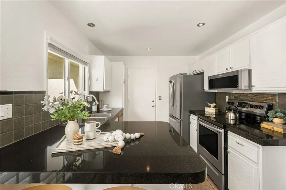 49 Summerfield #99 Irvine, CA 92614