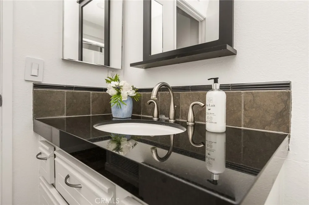 49 Summerfield #99 Irvine, CA 92614