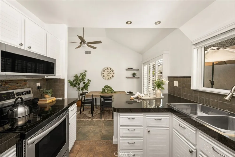 49 Summerfield #99 Irvine, CA 92614