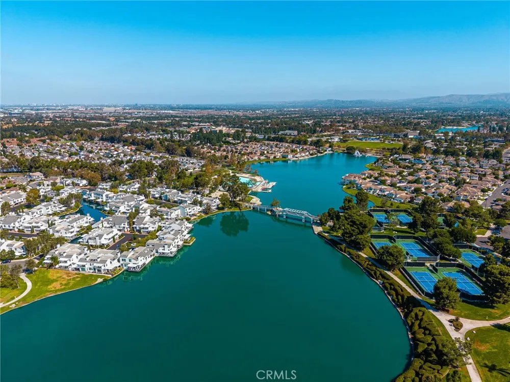 49 Summerfield #99 Irvine, CA 92614