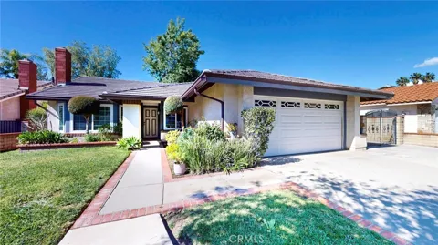 925 Heaton Moor Drive