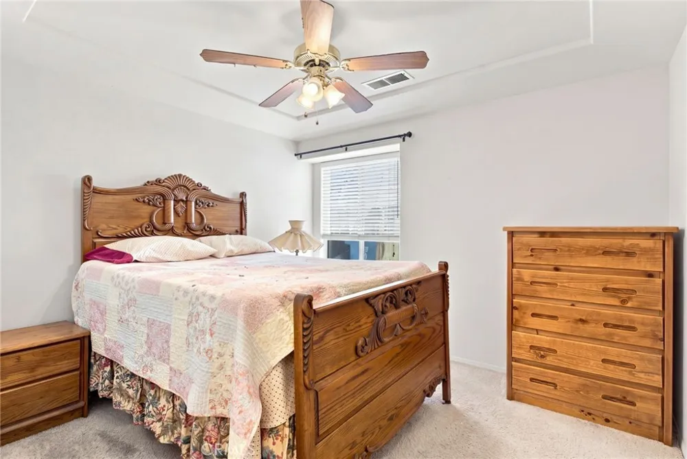 10019 Laurel Park Bakersfield, CA 93312