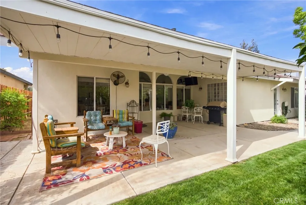 10019 Laurel Park Bakersfield, CA 93312