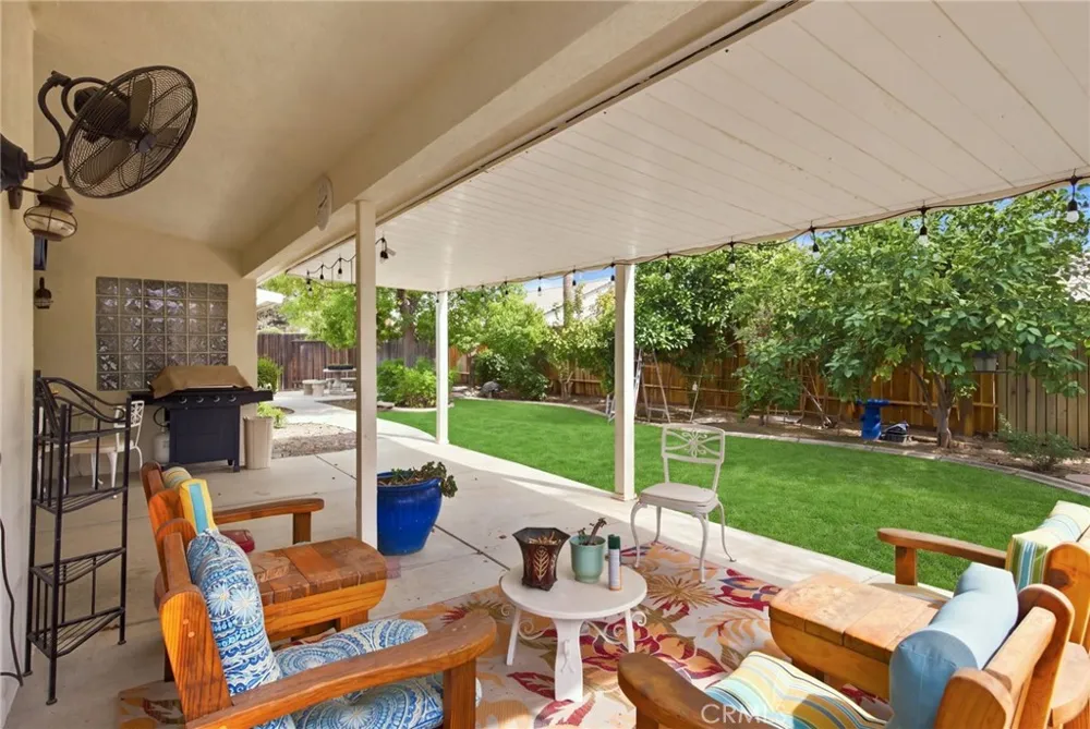 10019 Laurel Park Bakersfield, CA 93312
