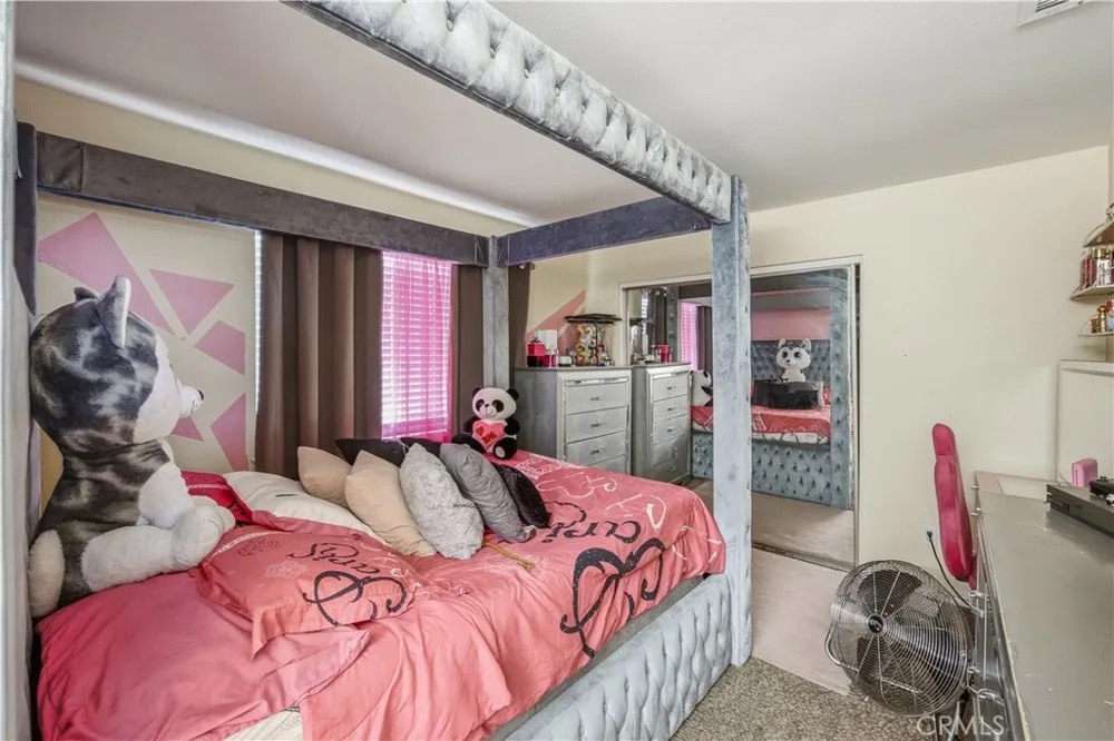 16337 Llanada Victorville, CA 92394