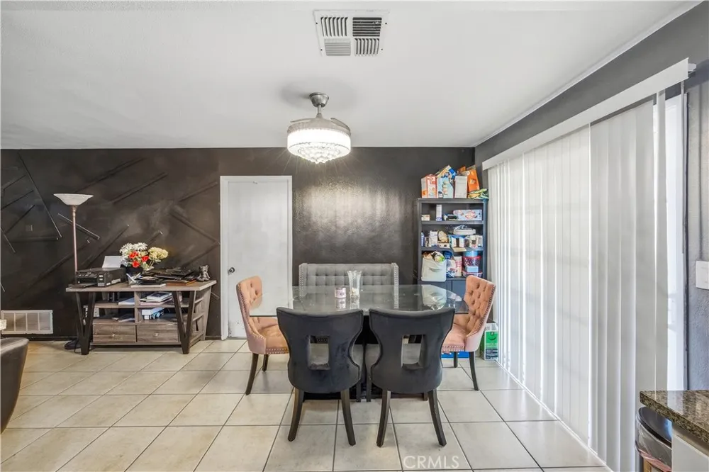 16337 Llanada Victorville, CA 92394