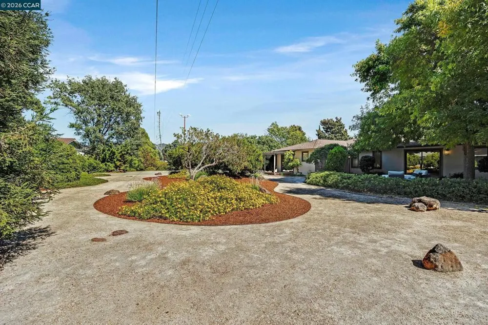 2548 Casa Grande Ct Walnut Creek, CA 94598