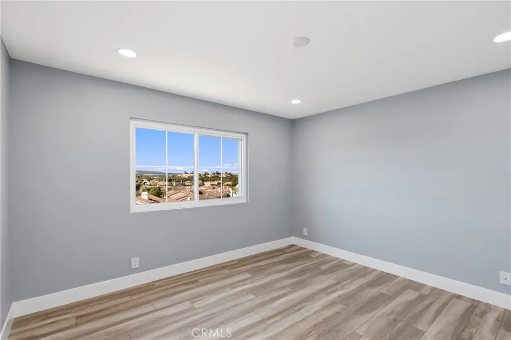 28815 El Adolfo Laguna Niguel, CA 92677