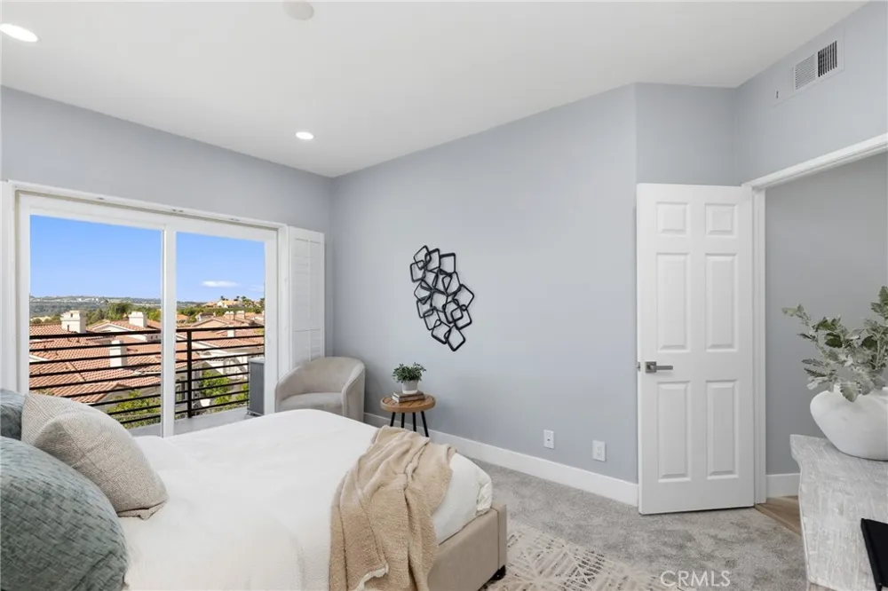 28815 El Adolfo Laguna Niguel, CA 92677