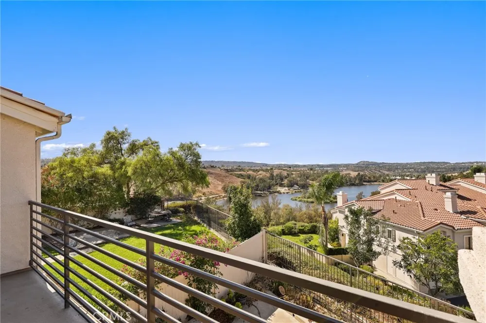 28815 El Adolfo Laguna Niguel, CA 92677