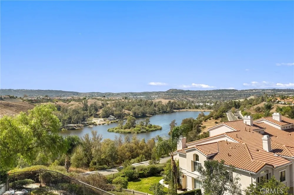 28815 El Adolfo Laguna Niguel, CA 92677