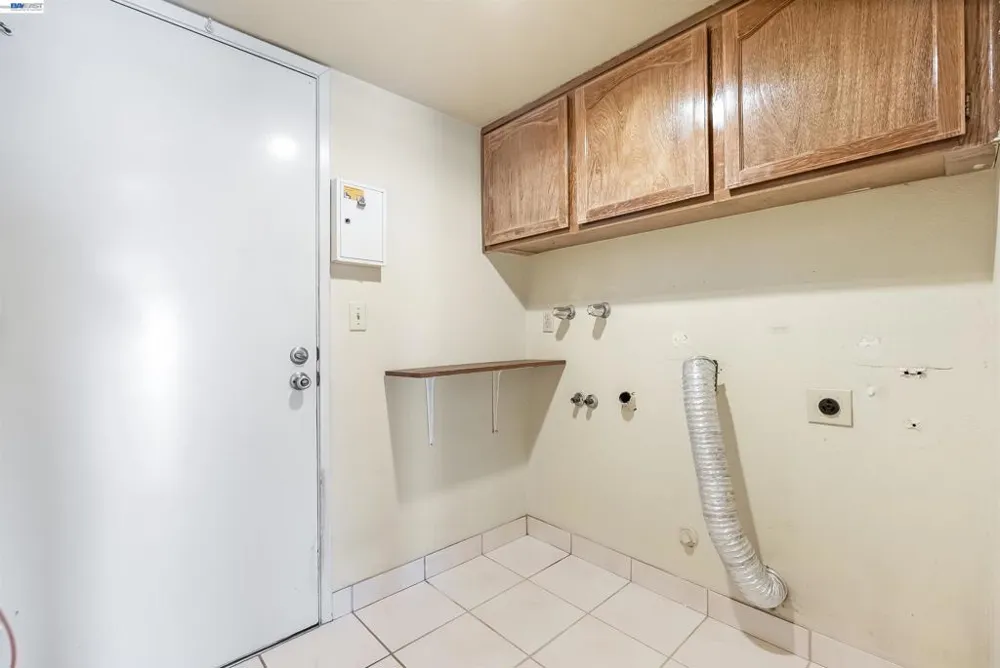 880 Los Positos Milpitas, CA 95035