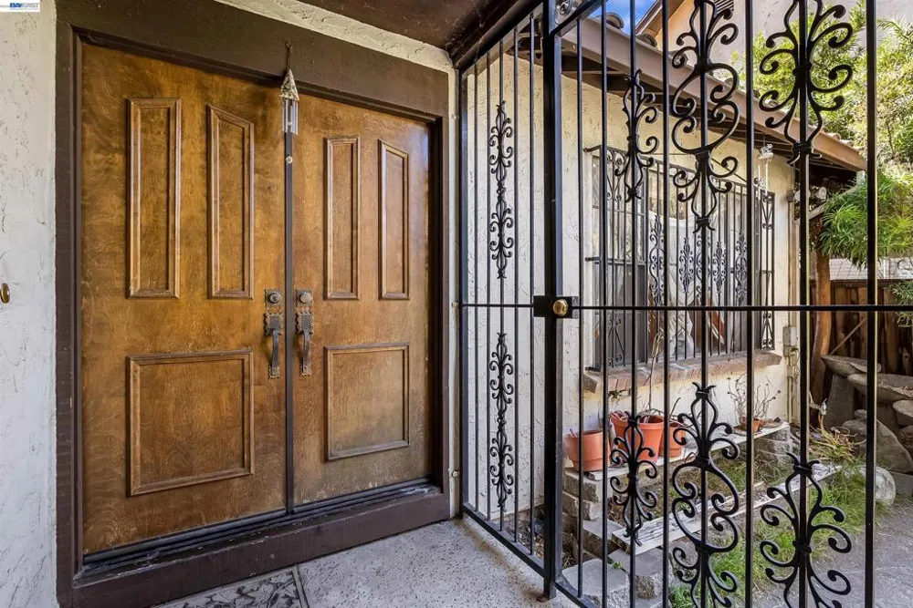 880 Los Positos Milpitas, CA 95035