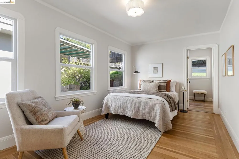 348 Jerome Ave Piedmont, CA 94610