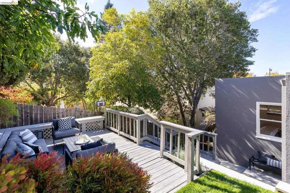 348 Jerome Ave Piedmont, CA 94610