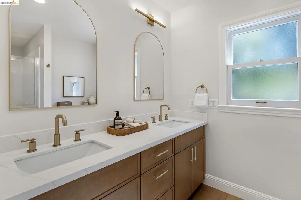 348 Jerome Ave Piedmont, CA 94610