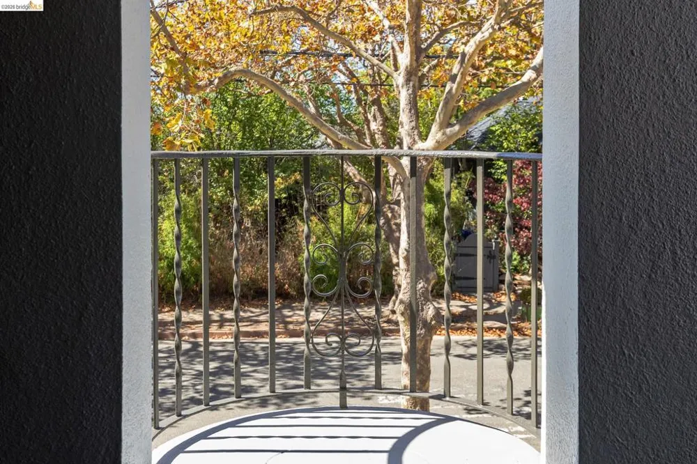 348 Jerome Ave Piedmont, CA 94610