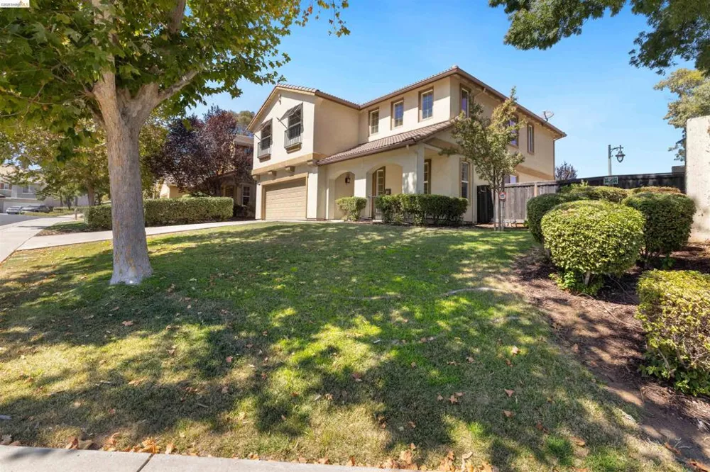 9569 California Oak Cir Patterson, CA 95363