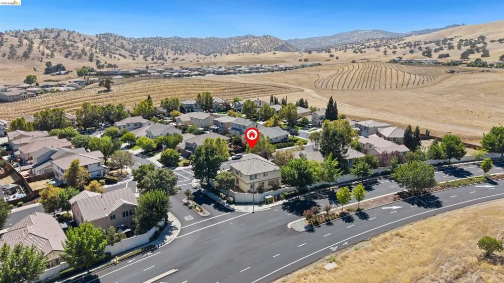 9569 California Oak Cir Patterson, CA 95363