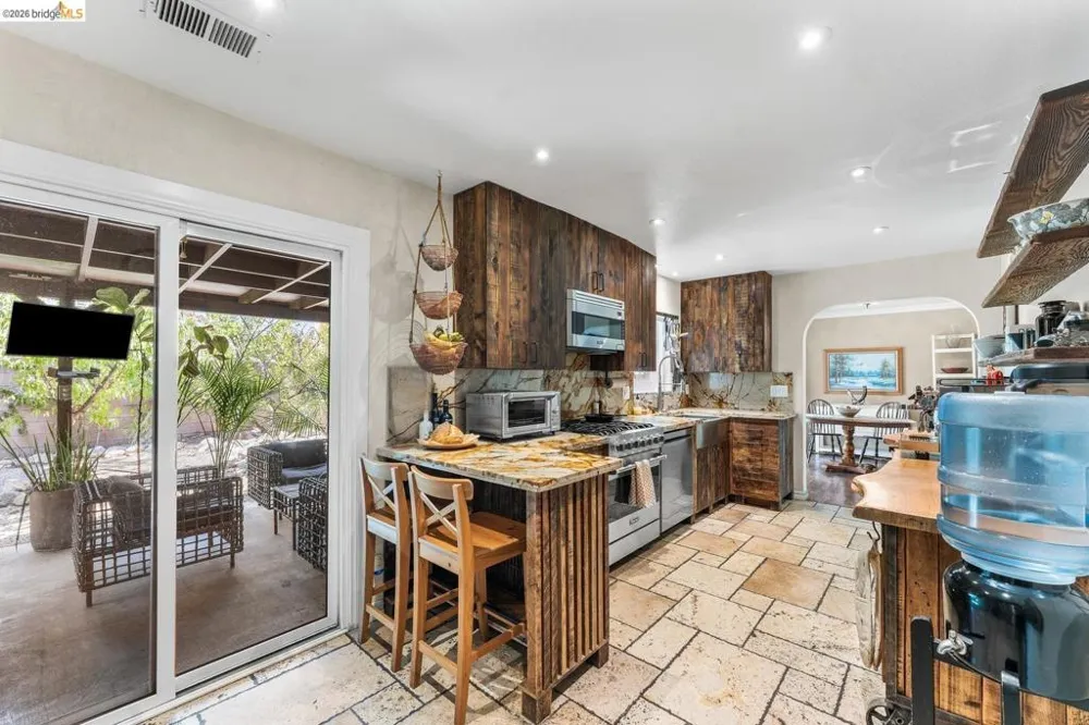 11707 Garrick AVE Sylmar, CA 91342
