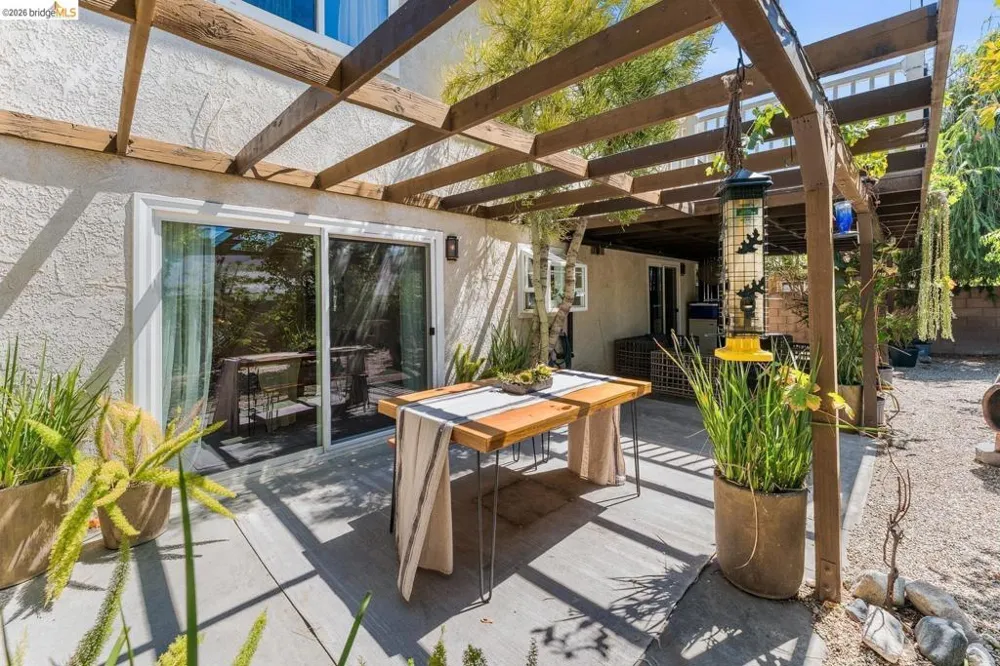 11707 Garrick AVE Sylmar, CA 91342