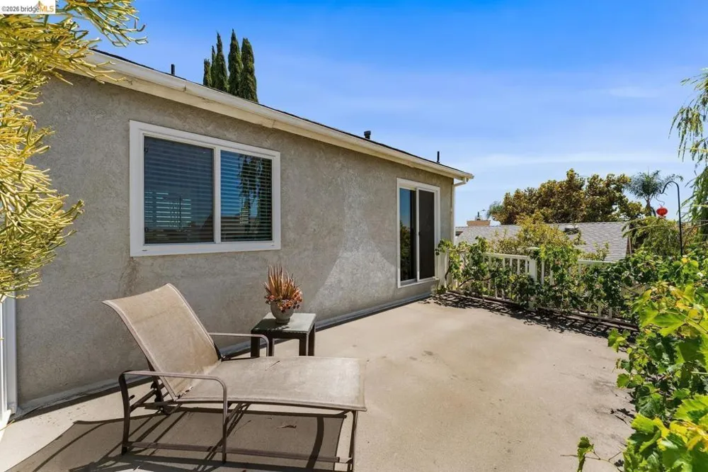 11707 Garrick AVE Sylmar, CA 91342