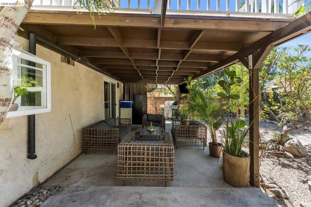 11707 Garrick AVE Sylmar, CA 91342