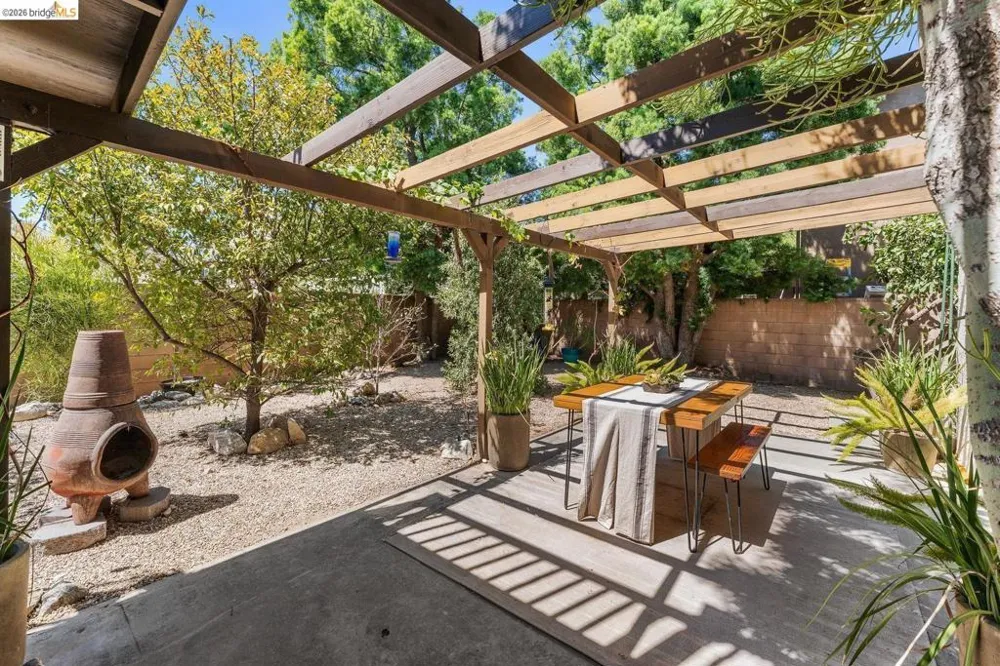 11707 Garrick AVE Sylmar, CA 91342