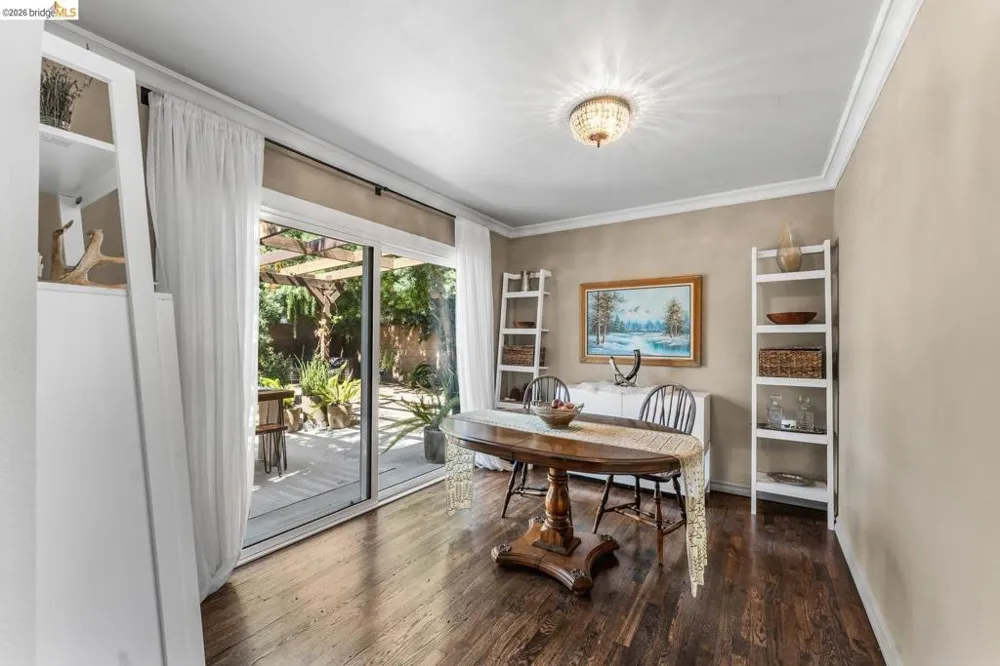 11707 Garrick AVE Sylmar, CA 91342