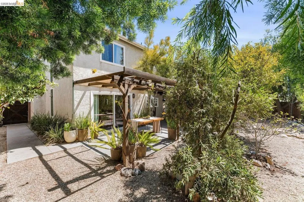 11707 Garrick AVE Sylmar, CA 91342