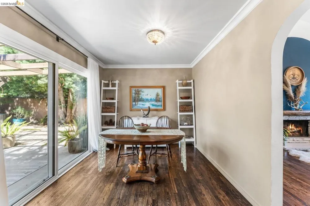 11707 Garrick AVE Sylmar, CA 91342