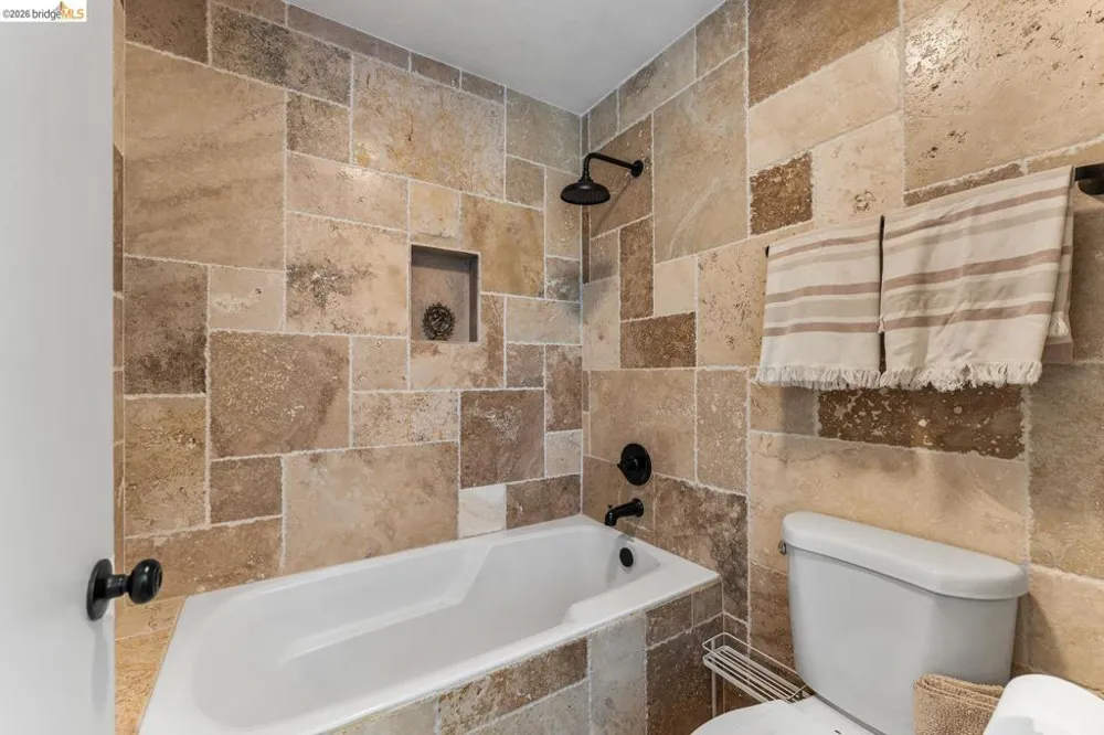 11707 Garrick AVE Sylmar, CA 91342