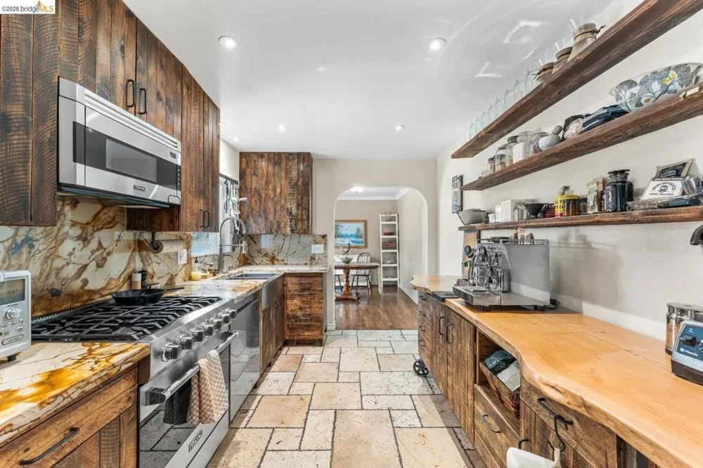 11707 Garrick AVE Sylmar, CA 91342