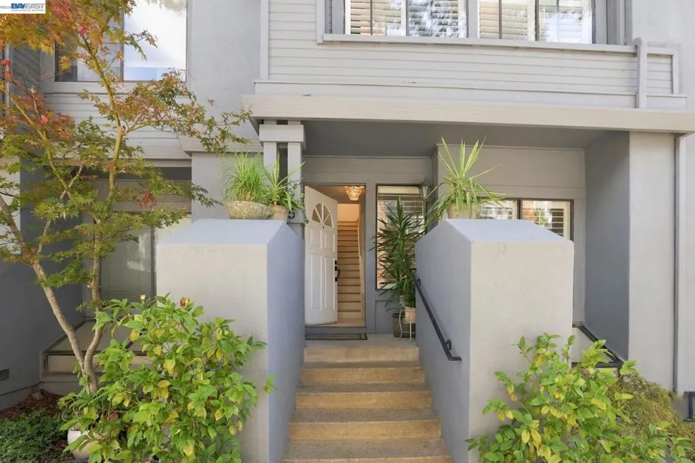 1655 Geary Rd #21 Walnut Creek, CA 94597