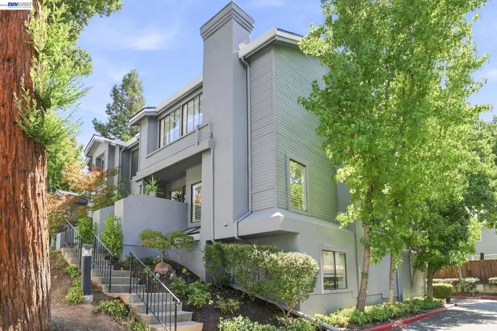 1655 Geary Rd #21 Walnut Creek, CA 94597