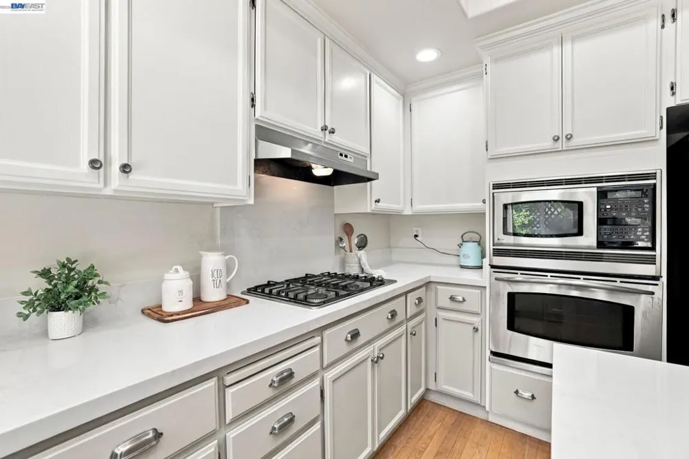 1655 Geary Rd #21 Walnut Creek, CA 94597
