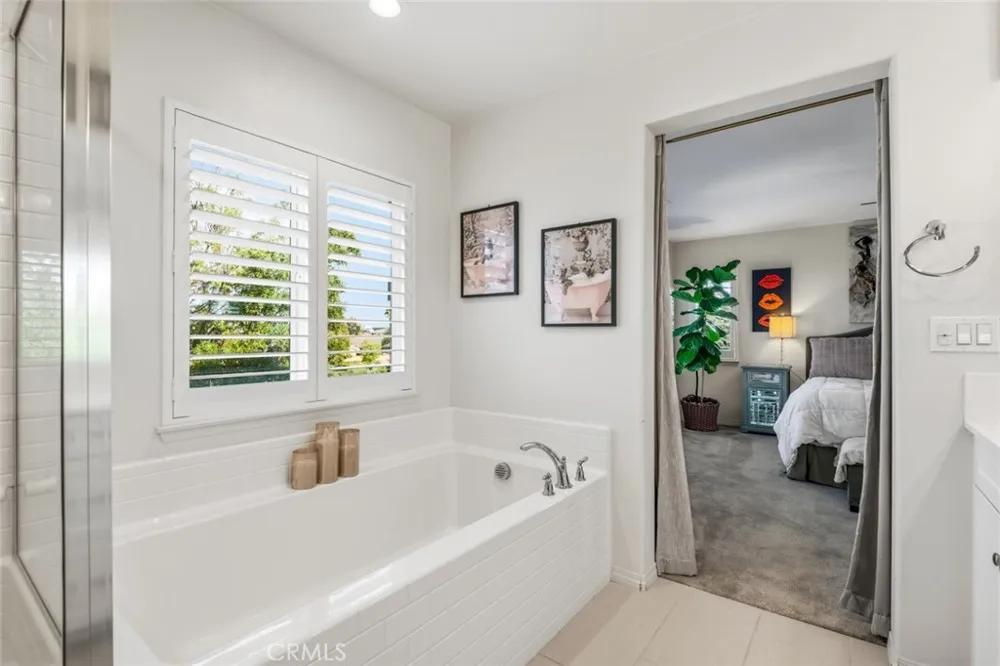 6389 Bluestone Way Fontana, CA 92336