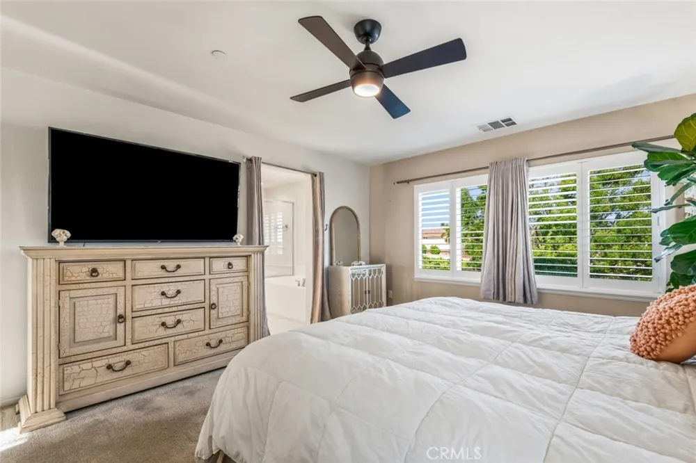 6389 Bluestone Way Fontana, CA 92336