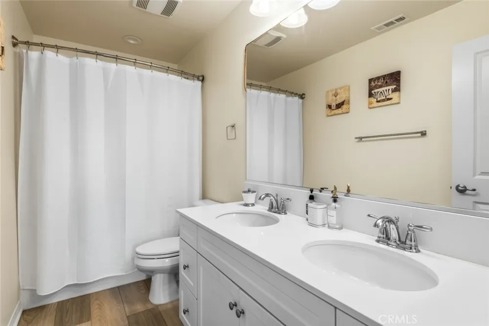 6389 Bluestone Way Fontana, CA 92336