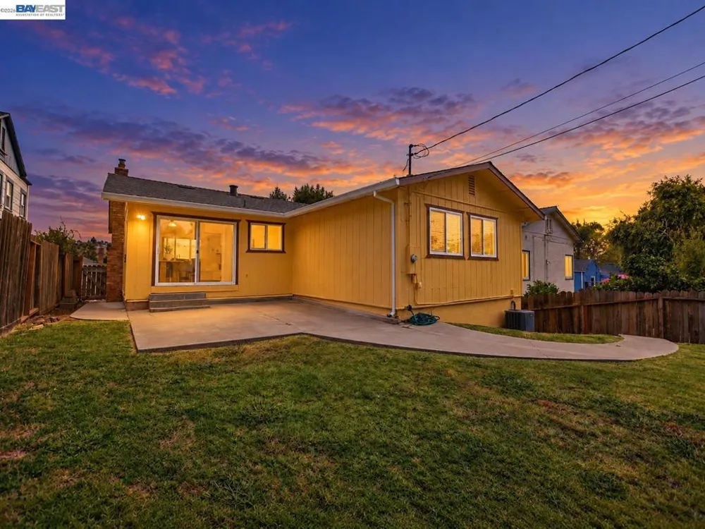 233 Fairmont Ave Vallejo, CA 94590