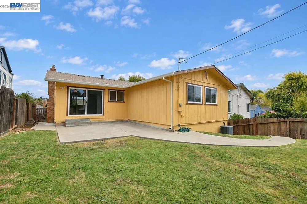 233 Fairmont Ave Vallejo, CA 94590